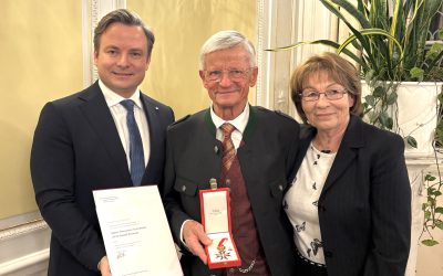 Goldenes Ehrenzeichen für Verdienste um die Republik Österreich für Dipl.-Ing. Dr. Rudolf Schwarz